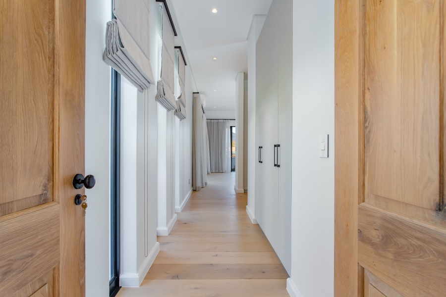 5 Bedroom Property for Sale in Pearl Valley at Val de Vie Western Cape